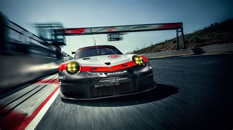 2017 Porsche 911 Rsr Racer Adopts Mid Engined Layout