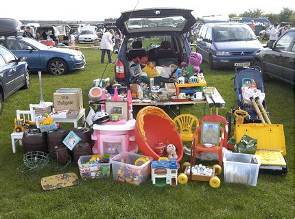 Busy Car Boot Sales That Offer The Chance Of Real Bargain Inside Croydon