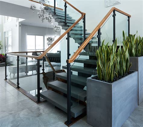 Modern Mono Stringer Specialized Stair Rail