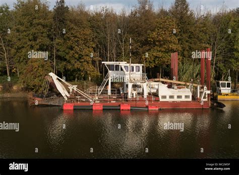 Dredge boat hi-res stock photography and images - Alamy