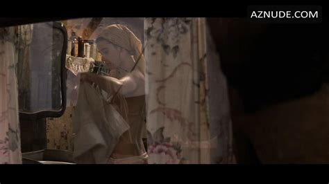 WE RE NO ANGELS NUDE SCENES AZNude