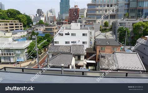 Higashi Azabu Downtown Tokyo View Facing Stock Photo 681038518