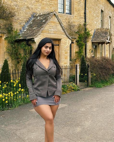 Pratika Sood (@pratika_sood) • Instagram photos and videos