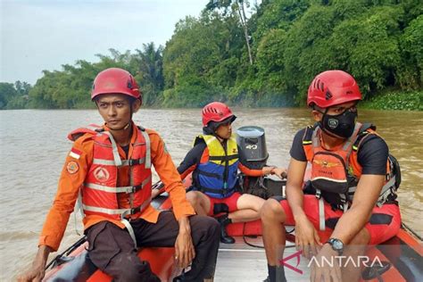 BPBD OKU Sumsel Lakukan Pencarian Korban Hanyut Di Sungai Ogan ANTARA