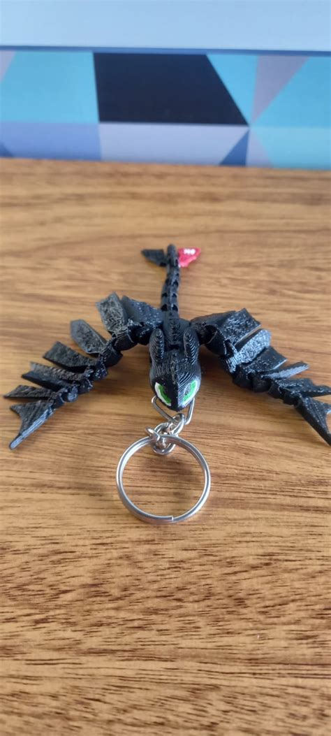 STL File FLEXI CHIMUELO TOOTHLESS HOW TO TRAIN YOUR DRAGON KEYCHAIN