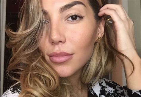 Frida Sofía Celebra 300 Mil Seguidores En Instagram Con Foto En Sexy