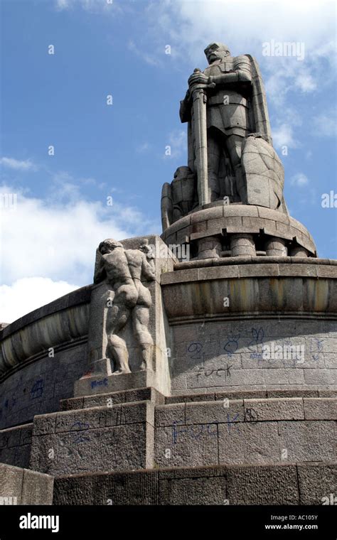 Bismarck Monument Hamburg Germany Hi Res Stock Photography And Images