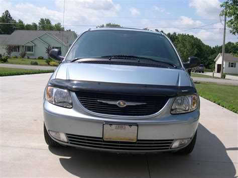 2005 Chrysler Town And Country Information And Photos Momentcar