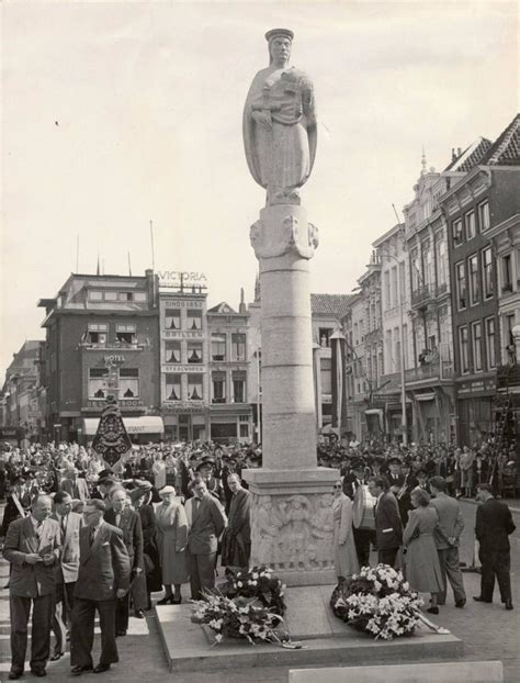 Bevrijdingsmonument Op De Grote Markt Erfgoedweb Breda