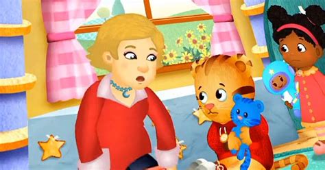 Daniel Tiger S Neighborhood Daniel Tiger’s Neighborhood S02 E010 Miss Elaina Gets Hurt Daniel