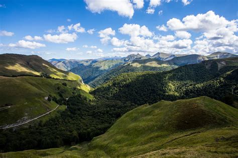 Pyrenees Hut to Hut Hiking – Your multi-day hikes in the Pyrenees