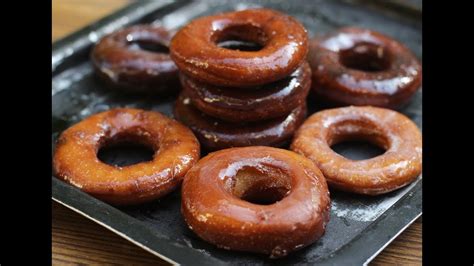 Classic Glazed Donuts Recipe Foodomania 79 How To Make Doughnuts