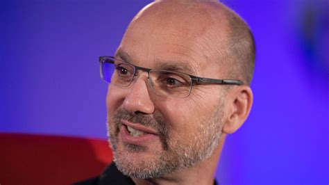 Android co-founder Andy Rubin hopes to reinvent the smartphone — again ...