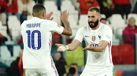 La Polémique Mbappé Benzema Vue Par Deschamps Fans De Foot