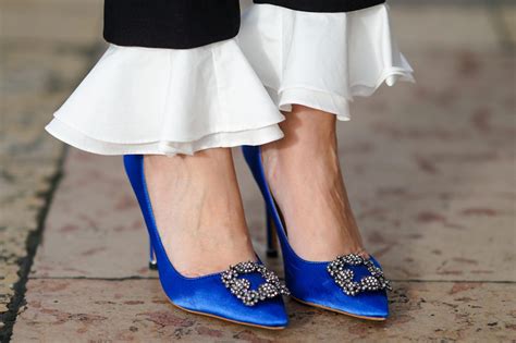 Descubre Los Colores De Zapatos Ideales Para Tu Vestido Azul