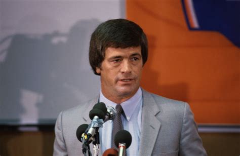 Dan Reeves obituary: former NFL head coach, dies at 77 - Legacy.com