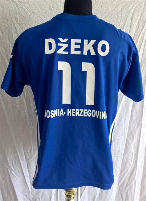 Bosnia and Herzegovina Home football shirt 2008 - 2009.