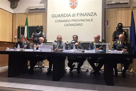 Blitz Gdf contro criminalità organizzata internazionale colpite cosche