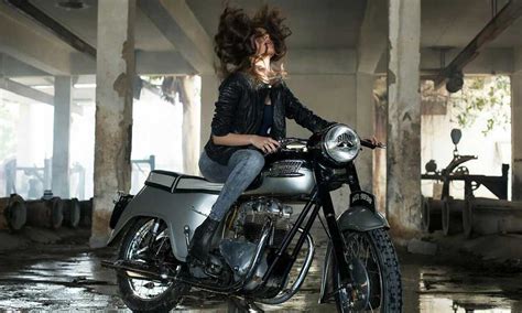 Pakistani Model Sadaf Kanwal Turns Biker Chic For New Photoshoot