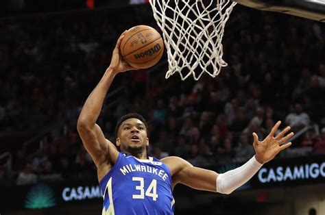 Bucks Giannis Antetokounmpo Takes Courtside Seat After Dunk Ejection