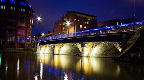 Foto gratis: notte, centro, città, ponte, luci, città, fiume, urbano