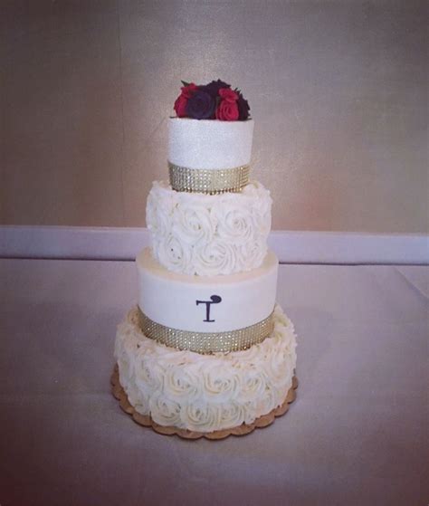 Buttercream wedding cake | Cake, Buttercream wedding cake, Butter cream