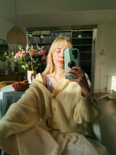 At Home with Sarah Macken – Dora Larsen