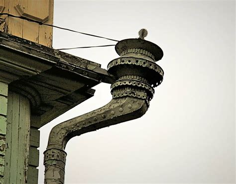 Водосточные трубы. Старинные, оригинальные и декоративные водостоки