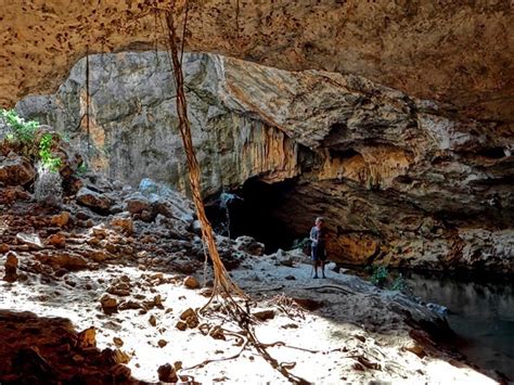 Dimalurru Tunnel Creek National Park King Leopold Ranges Tourist