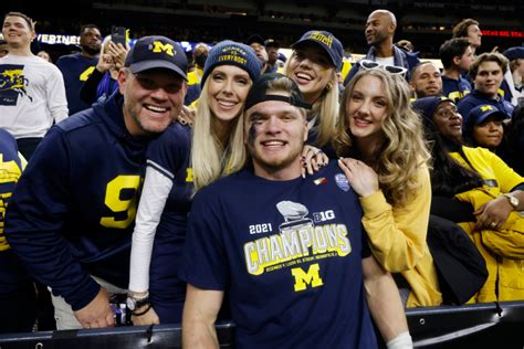 Aidan Hutchinson Dad: Michigan Football Runs in the Family