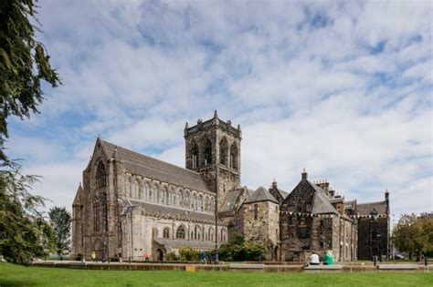 Paisley Abbey - a sight to behold - Paisley.is