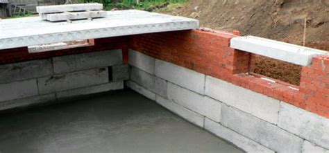 Бетонные блоки для фундамента - особенности и разновидности изделий