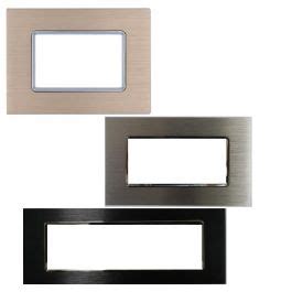 Acquista Materiale Elettrico E Accessori Online PLACCA SERIE LIVING IN