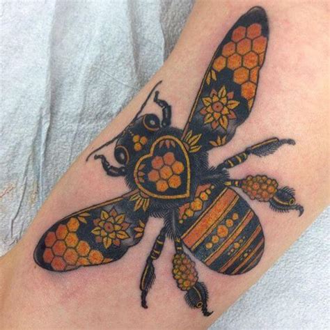 20 Cute Bumble Bee Tattoo Design Ideas With Meaning