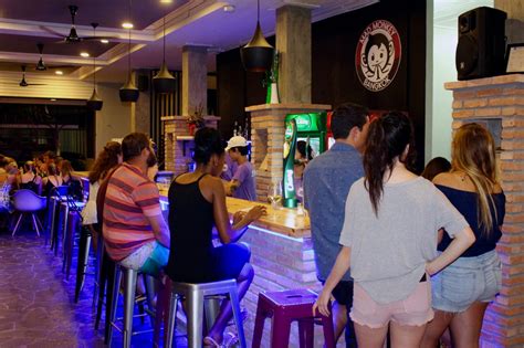 The BEST Hostels in Bangkok - (2020 • REAL Insider's Guide!)