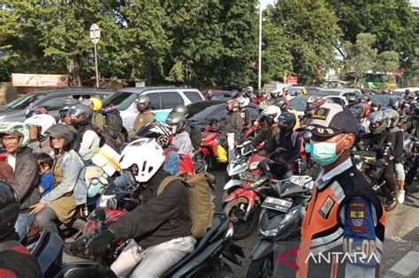 Dishub Kota Cirebon 43 474 Kendaraan Menuju Jakarta Pada H 4 Lebaran