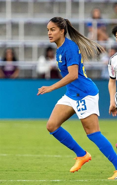 Gabi Nunes Hot Soccer Girls