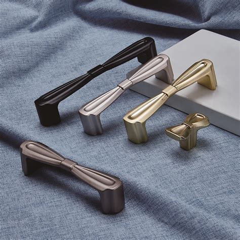 classical pull hand  amba hardware