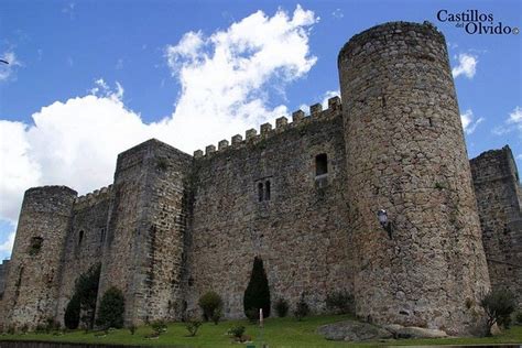 CASTILLO DE ARENAS DE SAN PEDRO R Turismo Prerrománico