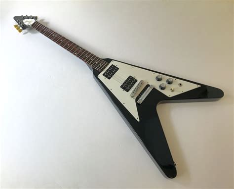 Photo Gibson Flying V 67 Reissue Ebony Gibson Flying V 67 Reissue