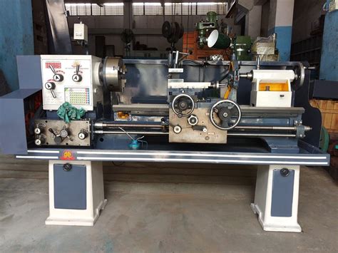 7 Feet All Geared Medium Duty Lathe Machine At 220000 Medium Duty