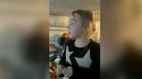 Amalia La Niña Ucraniana Que Conmueve Al Mundo Cantando ‘let It Go’ De Frozen En Un Búnker De