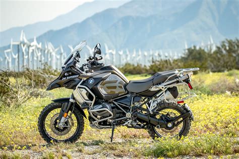 2019 Bmw R 1250 Gs And Gsa First Ride Review Revzilla