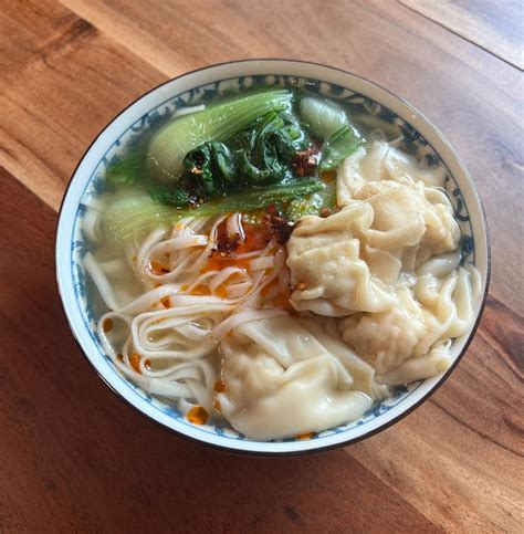 Chinese Wonton Noodle Soup