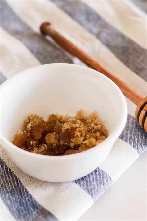 Diy Scalp Scrub For Dandruff 4 Recipes Our Oily House