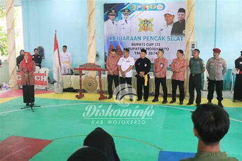 Lestarikan Budaya Bangsa Bupati Mojokerto Gelar Lomba Olahraga Tradisional