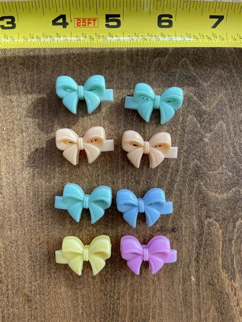 Vintage Plastic Mini Barrette Set Of Bows Gem