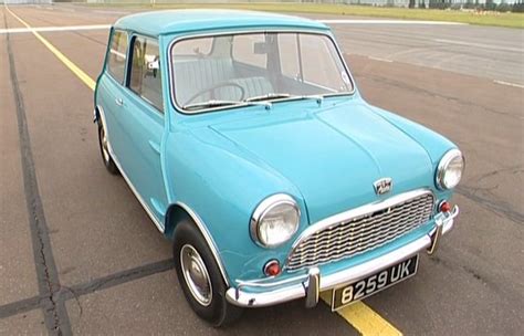 IMCDb Org 1963 Austin Mini Super Deluxe MkI ADO15 In Wheeler