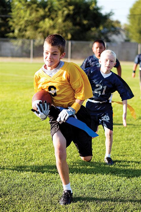 Sklz Flag Football 10 Player Deluxe Set With Flags Belts And Cones