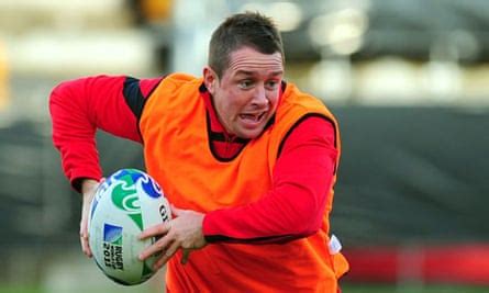 Wales's little big man Shane Williams prepares for the final whistle | Rugby World Cup 2011 ...